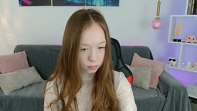 AdeleLang online show from April 30, 2026, 4:19 am