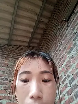 Snapshot of Elena_Mia chatting on May 20, 2026, 10:51 pm Elena Mia online show from May 20, 2026, 10:51 pm