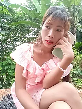 Snapshot of Elena_Mia chatting on May 22, 2026, 11:25 pm Elena Mia online show from May 22, 2026, 11:25 pm