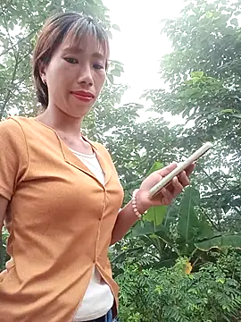 Snapshot of Elena_Mia chatting on May 19, 2026, 1:56 am Elena Mia online show from May 19, 2026, 1:56 am
