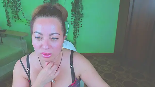 Snapshot of Zoe_Zephyr chatting on June 25, 2026, 6:18 am Zoe Zephyr online show from June 25, 2026, 6:18 am