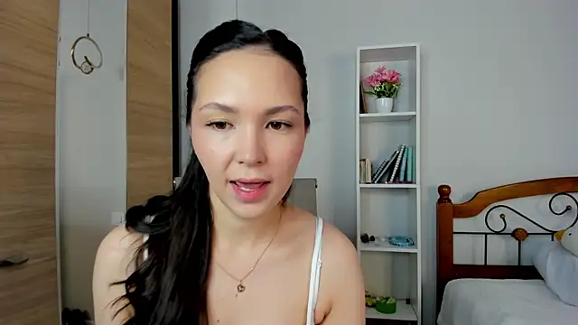 Snapshot of ameliyaa_sun chatting on May 18, 2026, 5:34 am ameliyaa sun online show from May 18, 2026, 5:34 am