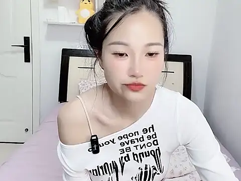 M-weiwei online show from May 24, 2026, 2:17 pm