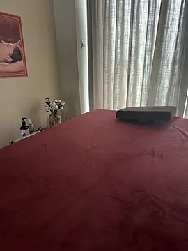 Luna-sexyy online show from April 21, 2026, 7:37 am