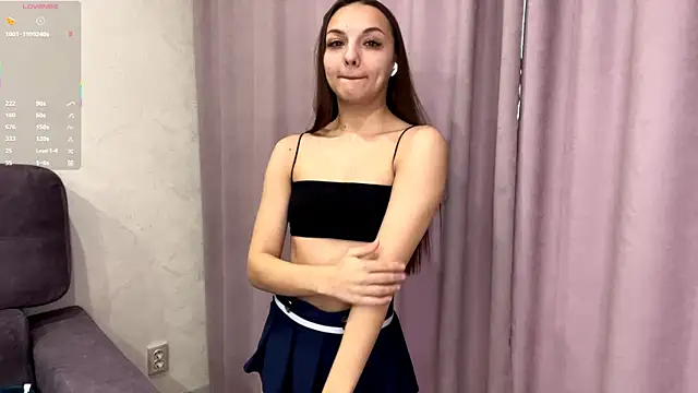 Snapshot of ElenaShadowlyn chatting on April 23, 2026, 6:31 am ElenaShadowlyn online show from April 23, 2026, 6:31 am