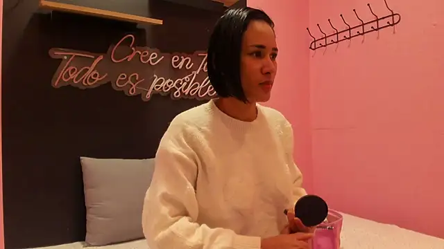 Snapshot of Scarleth-Foxx chatting on May 13, 2026, 6:59 pm Scarleth-Foxx online show from May 13, 2026, 6:59 pm