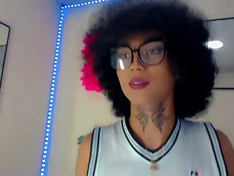 Snapshot of Darianna_A chatting on April 29, 2026, 10:05 pm Darianna A online show from April 29, 2026, 10:05 pm