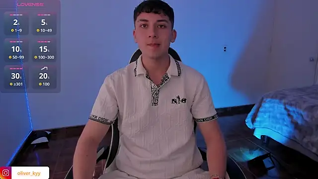Snapshot of OLIVER_K chatting on May 6, 2026, 7:07 pm OLIVER K online show from May 6, 2026, 7:07 pm