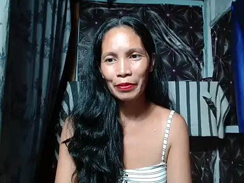 Honeychel online show from May 9, 2026, 12:19 pm