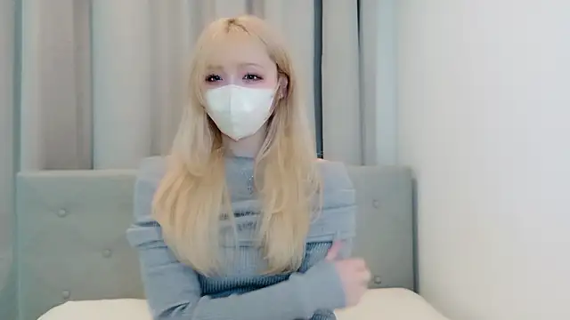 mimi  k online show from April 24, 2026, 5:09 am