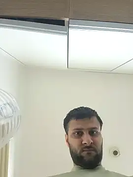 dickforpussyy online show from April 23, 2026, 3:02 am