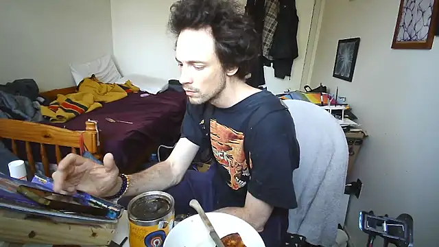 Snapshot of JohnnyMoves chatting on May 29, 2026, 4:46 pm JohnnyMoves online show from May 29, 2026, 4:46 pm