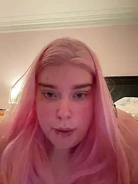 clairexcx online show from May 13, 2026, 7:04 am