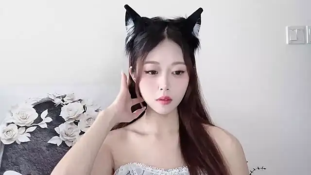 KiKi-011 online show from May 18, 2026, 7:57 am