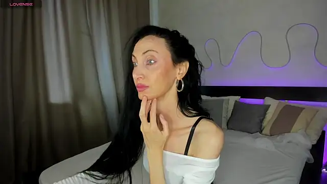 Snapshot of Avrora_Mars chatting on June 12, 2026, 9:18 am Avrora Mars online show from June 12, 2026, 9:18 am