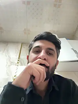 fatihbry657 online show from April 23, 2026, 12:22 pm