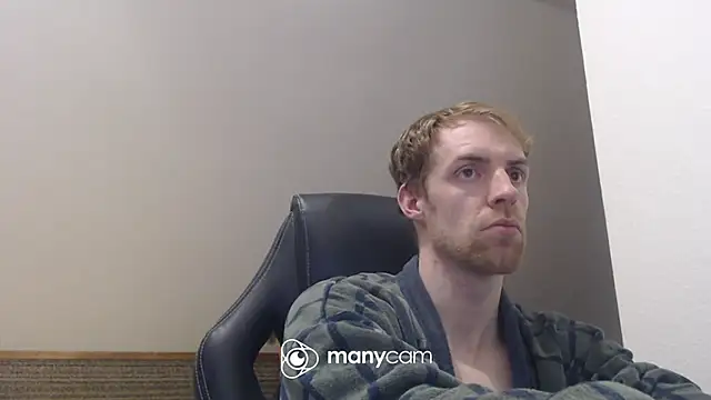 Snapshot of Milkyman7 chatting on October 18, 2025, 9:17 pm Milkyman7 online show from October 18, 2025, 9:17 pm