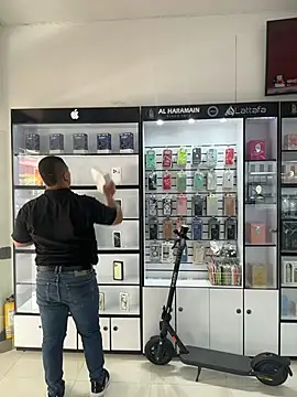 Patricio 02 online show from April 28, 2026, 2:54 pm