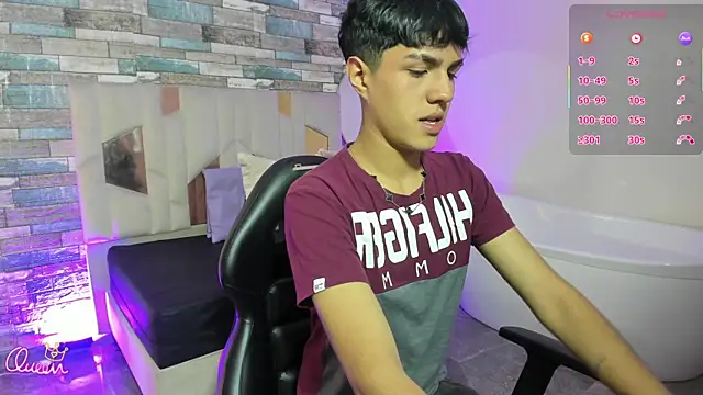 Snapshot of Damian_tay chatting on May 6, 2026, 12:31 pm Damian tay online show from May 6, 2026, 12:31 pm