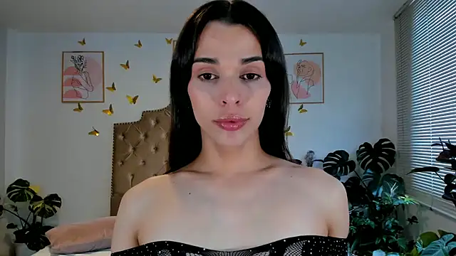 bella grego online show from May 14, 2026, 8:06 pm