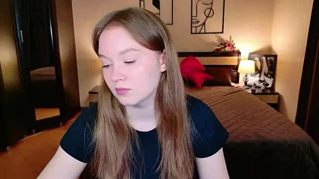 ValeriSunny online show from April 25, 2026, 4:48 am