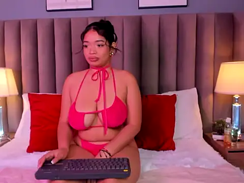 Snapshot of LilyFoox chatting on July 18, 2026, 1:20 pm LilyFoox online show from July 18, 2026, 1:20 pm