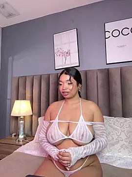 LilyFoox online show from June 5, 2026, 1:50 pm