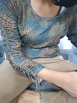 Snapshot of miss__sonam chatting on May 2, 2026, 5:18 pm miss sonam online show from May 2, 2026, 5:18 pm
