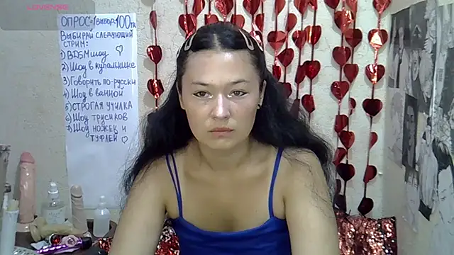 Margaret Sweet  online show from June 19, 2026, 2:28 am