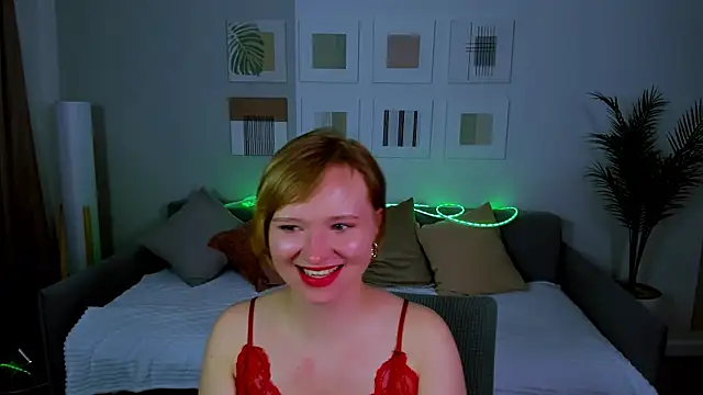 TrishaSmitty online show from April 18, 2026, 2:08 pm