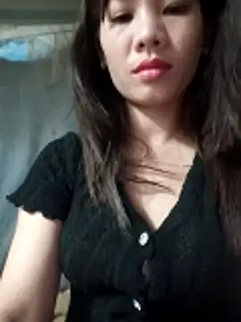 Isabella pusy online show from May 17, 2026, 3:01 pm