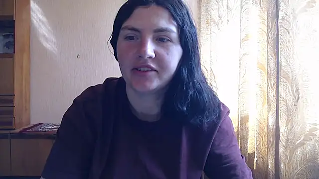 AlinaxJames online show from May 8, 2026, 11:58 am