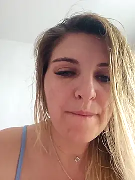 I amBianca online show from May 8, 2026, 6:28 am