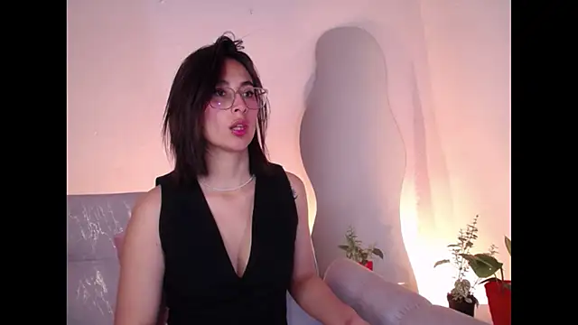 LunaVice  online show from April 22, 2026, 5:14 am