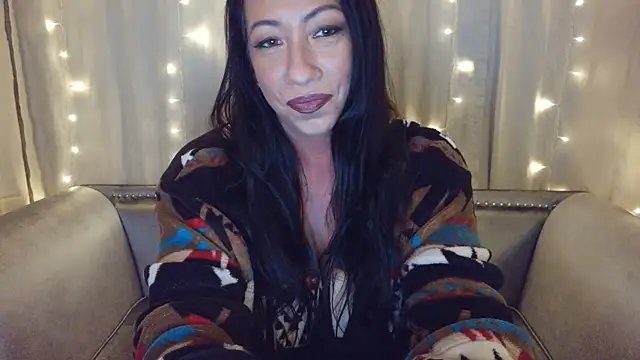 Snapshot of CheyDoll chatting on May 13, 2026, 3:57 am CheyDoll online show from May 13, 2026, 3:57 am