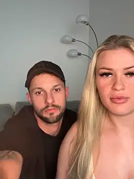 SexyCouple1910 online show from April 29, 2026, 7:20 pm