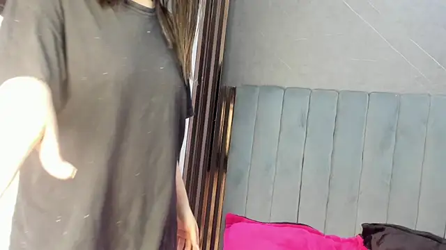 Snapshot of Cloe_Cutte chatting on May 21, 2026, 3:48 am Cloe Cutte online show from May 21, 2026, 3:48 am