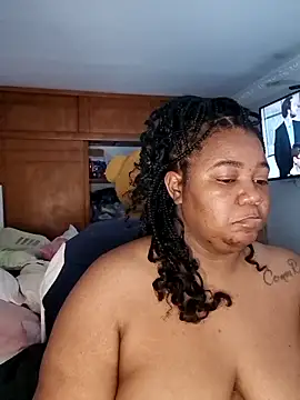 Daddys girll1 online show from April 18, 2026, 5:10 am