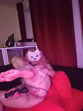lilianroses online show from June 8, 2026, 1:28 am
