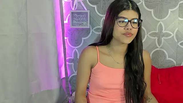 Snapshot of SidneyBrown1 chatting on May 11, 2026, 1:29 am SidneyBrown1 online show from May 11, 2026, 1:29 am