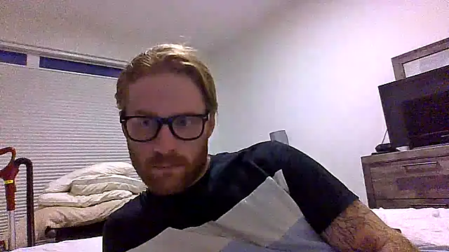 Snapshot of RightishResolve chatting on July 29, 2026, 4:44 am RightishResolve online show from July 29, 2026, 4:44 am