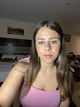 DirtyDiannaX online show from April 19, 2026, 8:33 pm