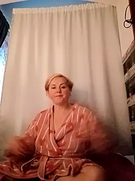 Snapshot of Svetlysvet chatting on April 23, 2026, 5:25 pm Svetlysvet online show from April 23, 2026, 5:25 pm