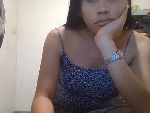 Snapshot of Angelalove25 chatting on July 10, 2026, 8:58 am Angelalove25 online show from July 10, 2026, 8:58 am