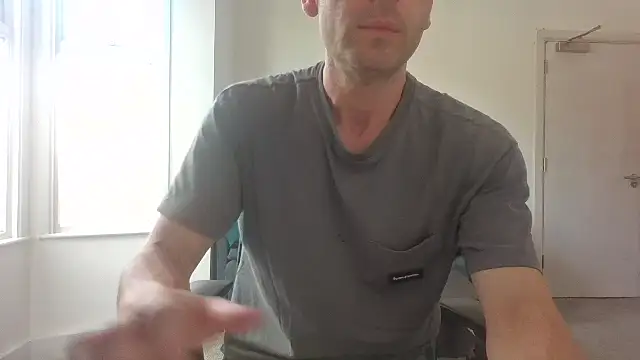 Snapshot of frenchbdmaninlondon chatting on June 30, 2026, 1:22 pm frenchbdmaninlondon online show from June 30, 2026, 1:22 pm