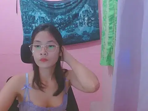 Sweetsexylady19 online show from July 22, 2026, 6:15 am