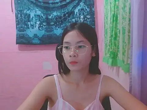 Sweetsexylady19 online show from July 7, 2026, 7:45 am