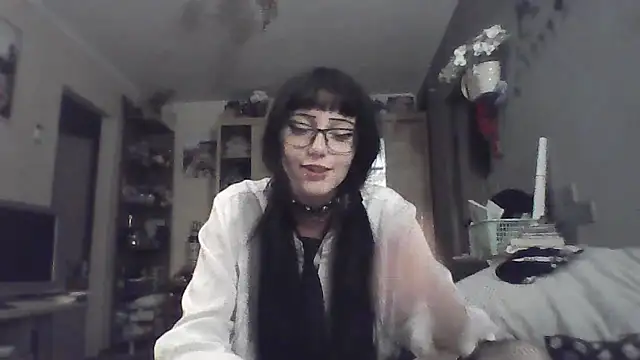 Snapshot of ChargedReign chatting on June 18, 2026, 6:46 pm ChargedReign online show from June 18, 2026, 6:46 pm
