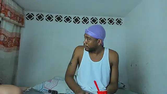 Snapshot of Cherry_Chocolate chatting on April 29, 2026, 1:21 am Cherry Chocolate online show from April 29, 2026, 1:21 am