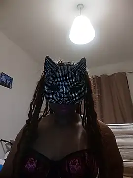 WaitingElise online show from May 8, 2026, 9:07 pm